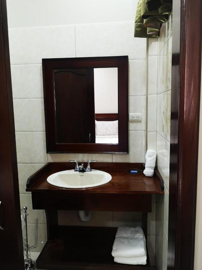 Hotel Y Residencia La Cofradia Santa Rosa de Copan Ngoại thất bức ảnh